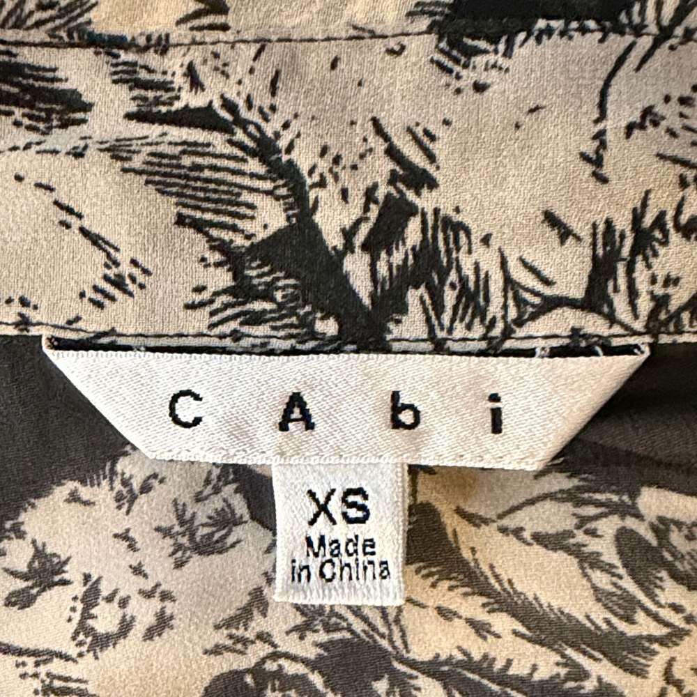 CABI  Print Sheer Ruffle Blouse - Picture 2 of 4